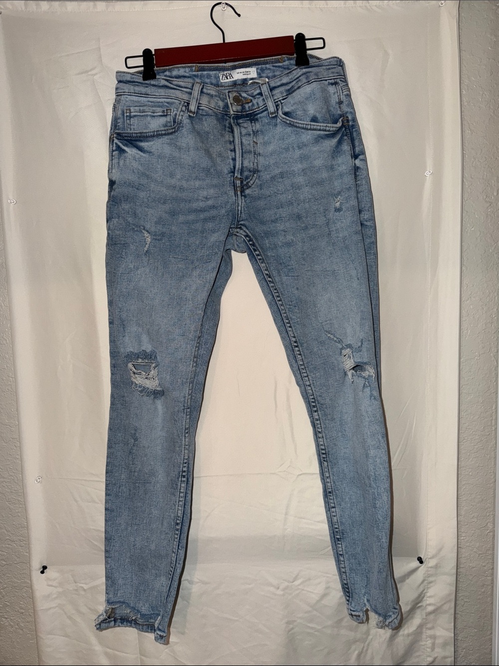 Zara Men Light Wash Ripped Skinny Jeans